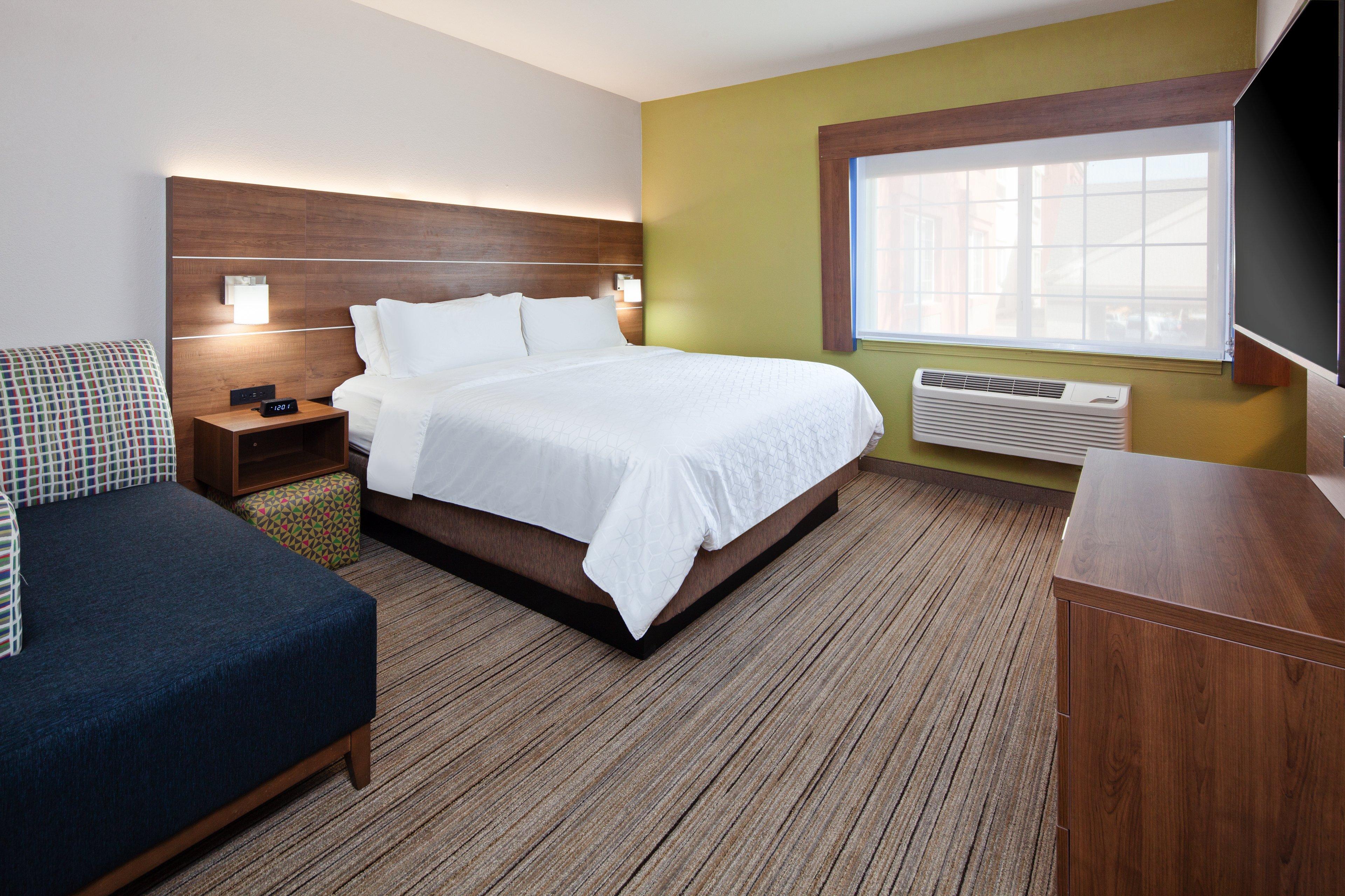 Holiday Inn Express & Suites - Tulare By Ihg Buitenkant foto