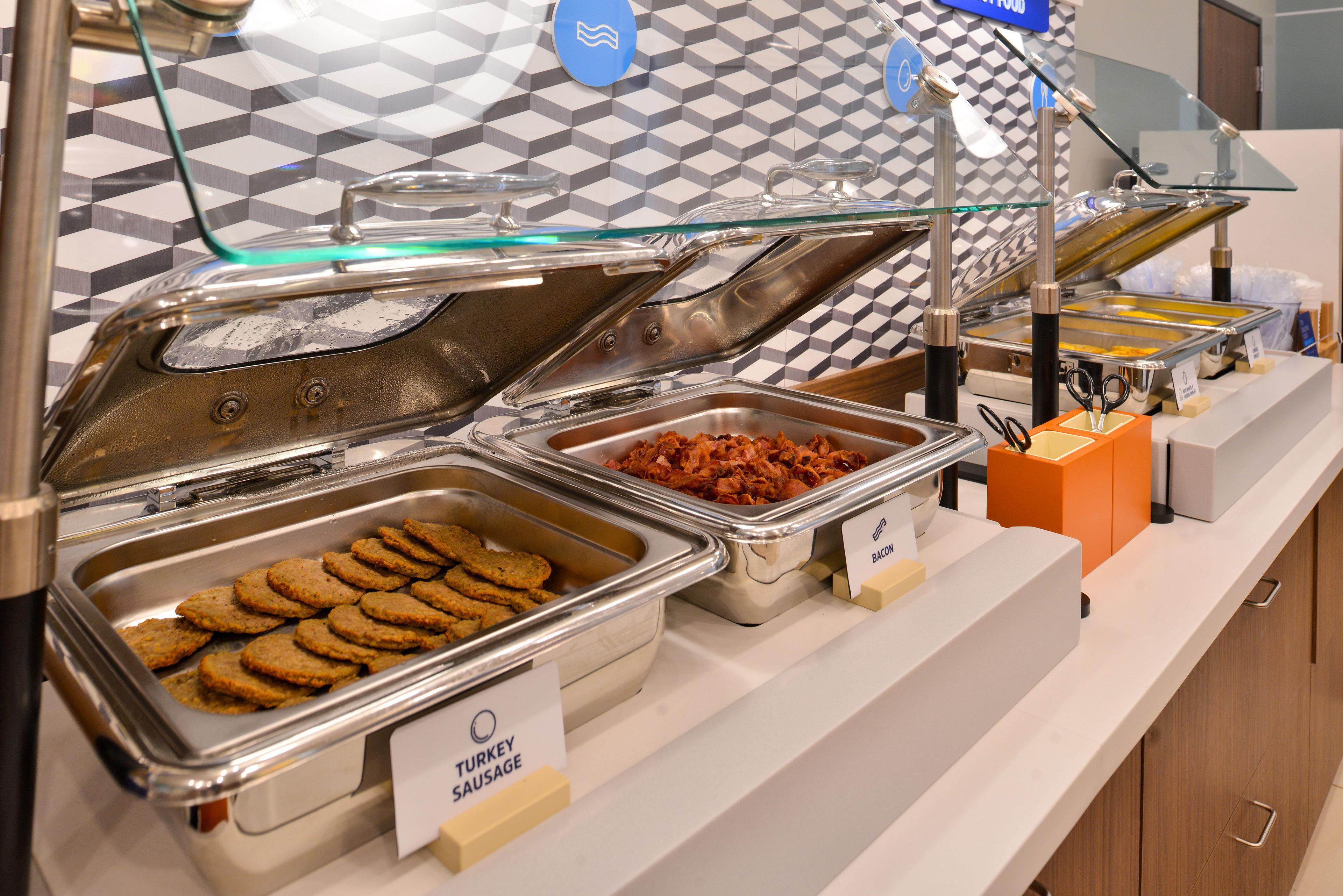 Holiday Inn Express & Suites - Tulare By Ihg Buitenkant foto