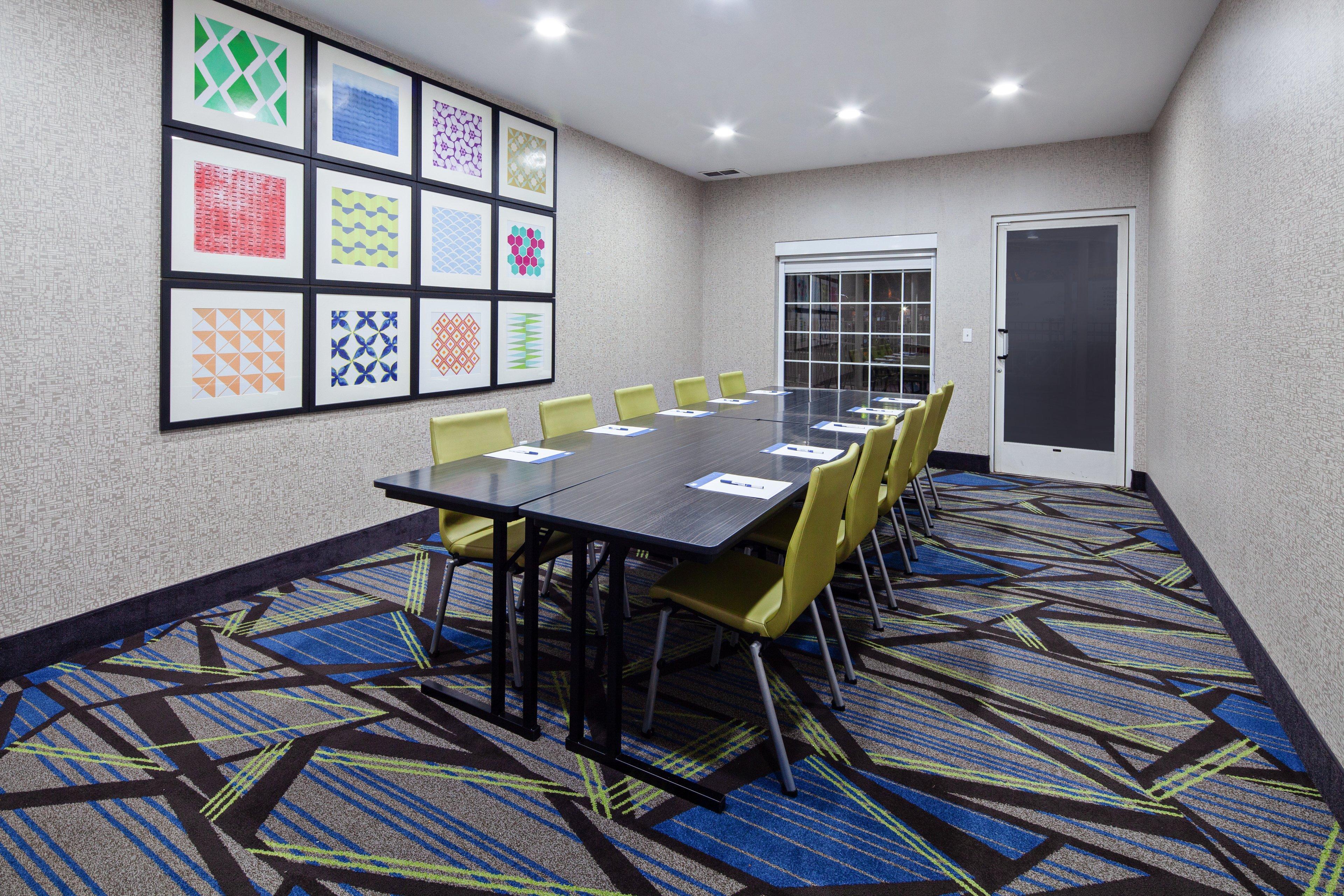 Holiday Inn Express & Suites - Tulare By Ihg Buitenkant foto